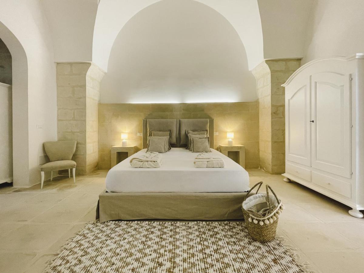 レッチェ Masseria Paralupi Bed & Breakfast エクステリア 写真